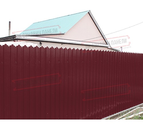 Профнастил фигурный C8 - 0,4 ПЭ в пленке RAL 3005 красное вино.