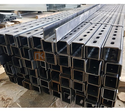 U-образный профиль перфорированный К240 60x32x2000-1,5 мм, горячеоцинкованный