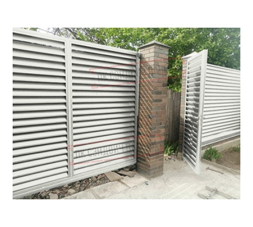 Нащельник (для калиток и ворот) 25х35 жалюзи Milan, Tokyo, Palermo 0,7 PE c пленкой RAL 9003 сигнальный белый (L1,68)