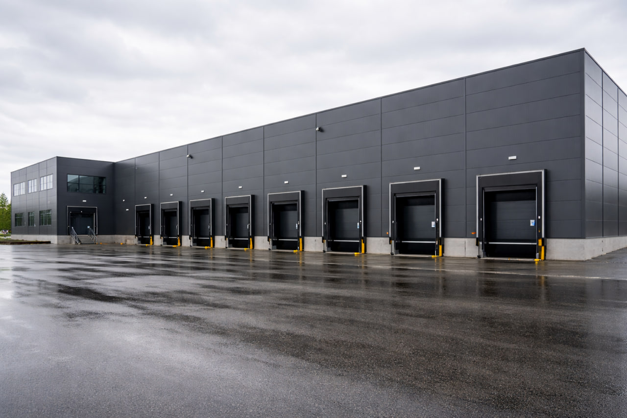 Стеновые сэндвич-панели для складов и производств